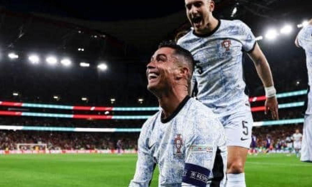 Cristiano Ronaldo becomes first to reach 1 billion social media followers