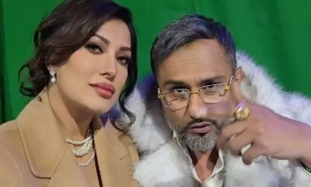Mehwish Hayat, Honey Singh team up for new song